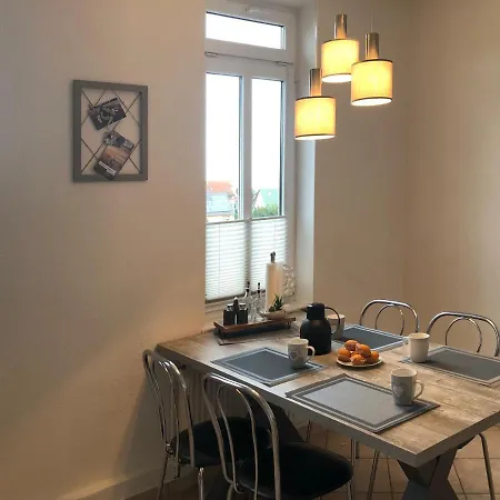 Appartement Doberaner Strasse 15 01 *